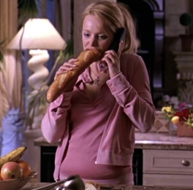 LavenderSa1fdb's tweet photo. I am so fat https://t.co/1nEFa16ycG