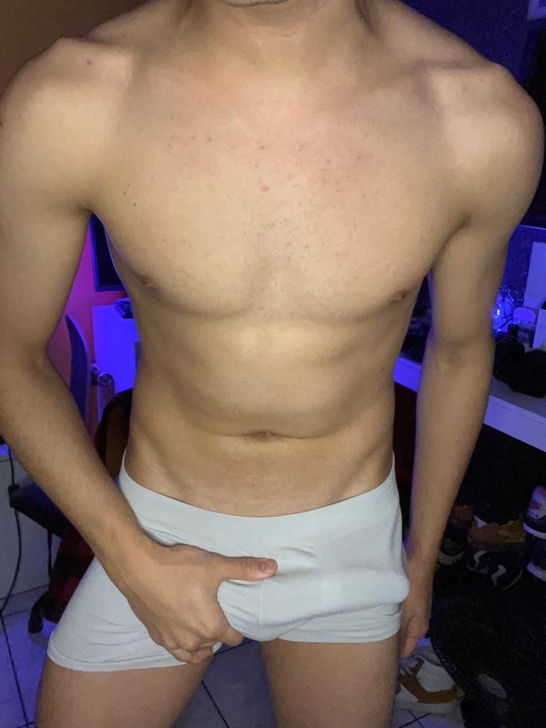 jigkkvm's tweet photo. algum gostoso ratinho de academia afim de trocar? 
#PINTOSAWARDSㅤㅤ
#brotheragemheteroㅤㅤㅤ 
#broderagem
#brotheragem https://t.co/L5eGVbDxGj