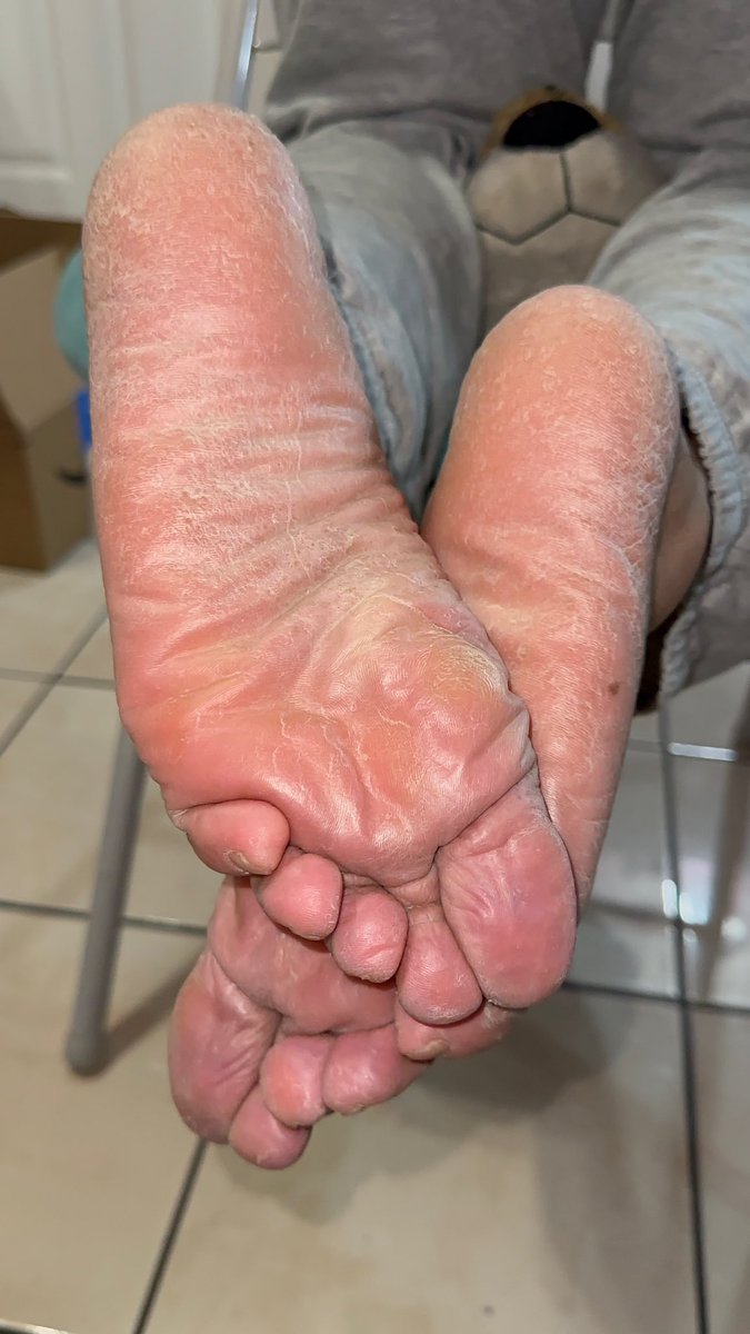 Billydollsmom's tweet photo. Drier than tha Sahara Desert https://t.co/6ksV6iQ1hy