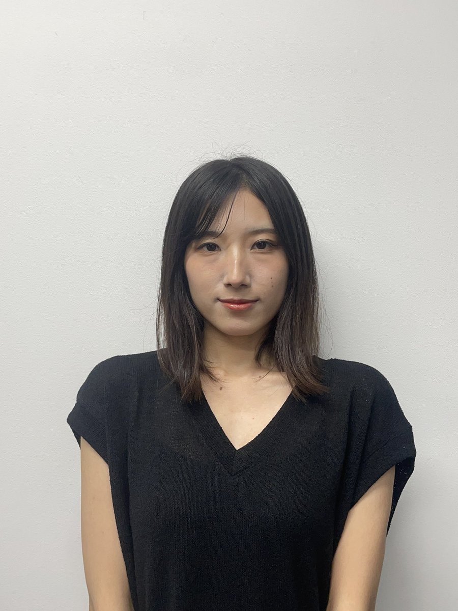 toki_amano's tweet photo. アイコン変えようかなって思ってるけどどっちがいいと思う？ https://t.co/uZx6NVDEa2