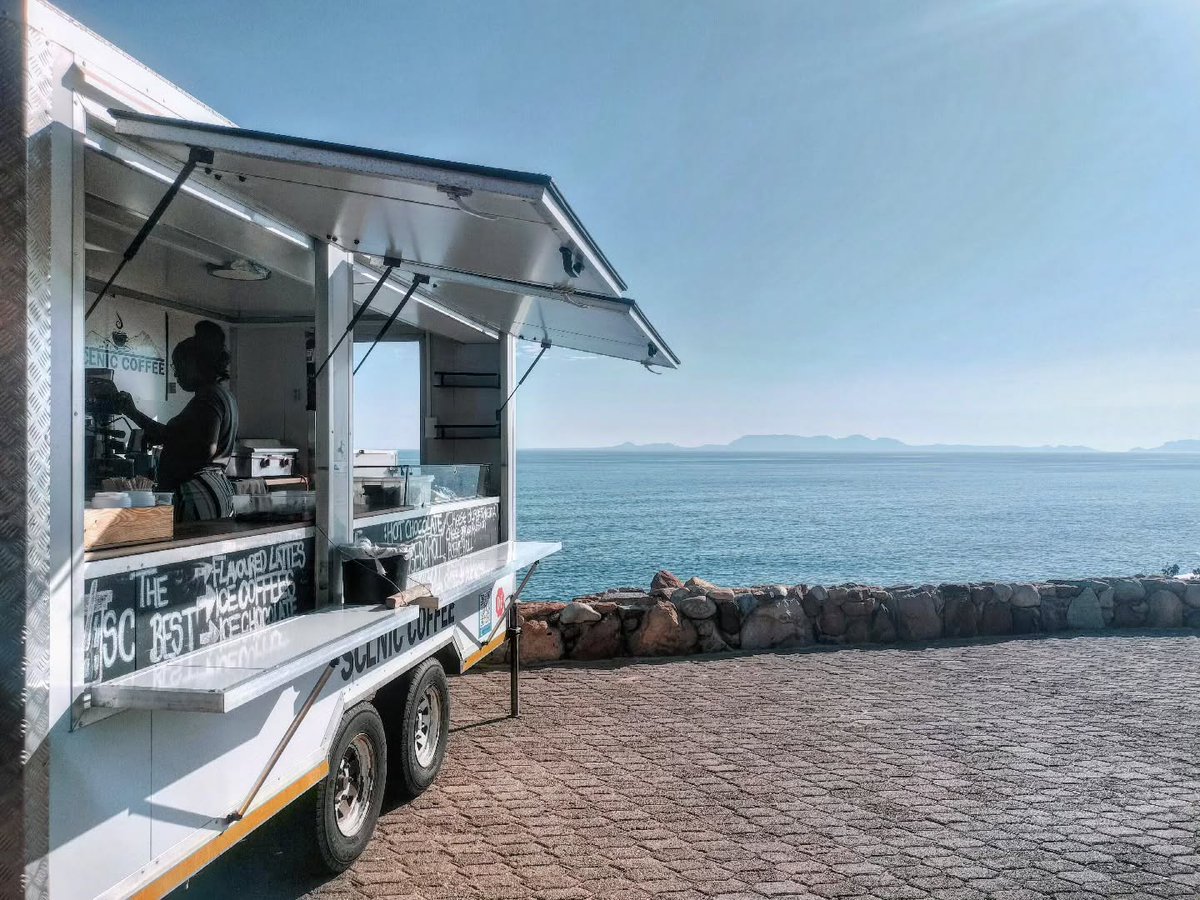 Cruz96manuel's tweet photo. Correctly captioned. / Scenic Coffee, Clarence Drive, Cape Town / https://t.co/JdBlLi0u2J