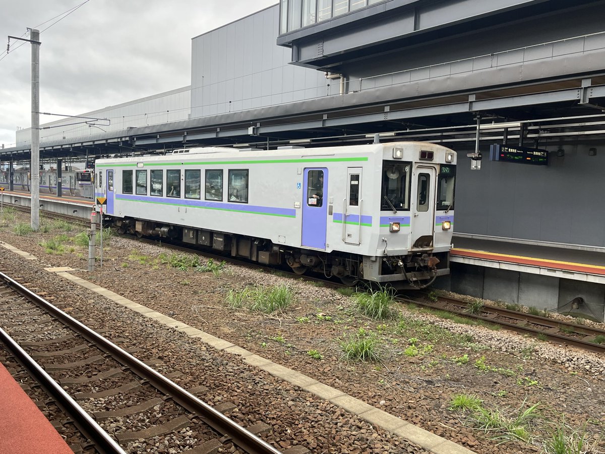 k_wacky's tweet photo. 2026/9/19 #北海道and東日本パス③ #函館本線 #キハ261 #ニセコ号 
函館-長万部//新函館北斗-函館 https://t.co/bijPTVomxl