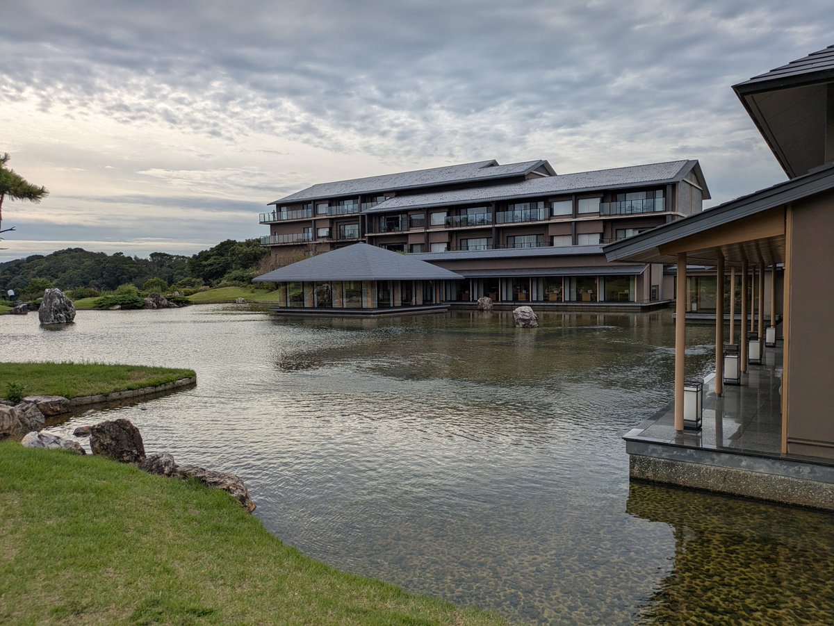 drillparma1's tweet photo. シルバーウィークだもんでホテルステイ。

部屋から温泉、レストランへの移動しかしません（笑） https://t.co/wR5UmolOu5