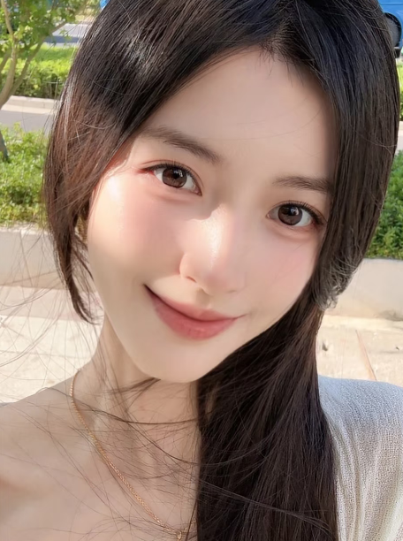 OSabatini_'s tweet photo. 我努力让自己变得优秀??
就是想让你知道??
你失去了一个怎样的我 ?  #赣州  #女大  #反差 https://t.co/4jCsOBOJmQ