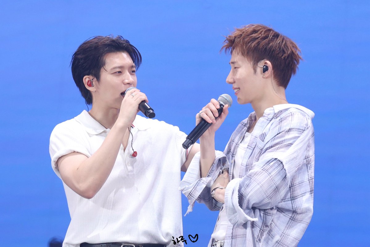 even_haru's tweet photo. 260919 무한대집회Ⅴ in Taipei DAY1 HQ

#인피니트 #INFINITE 
#우현 #남우현 #성규 #김성규 https://t.co/tIuybrwD9f