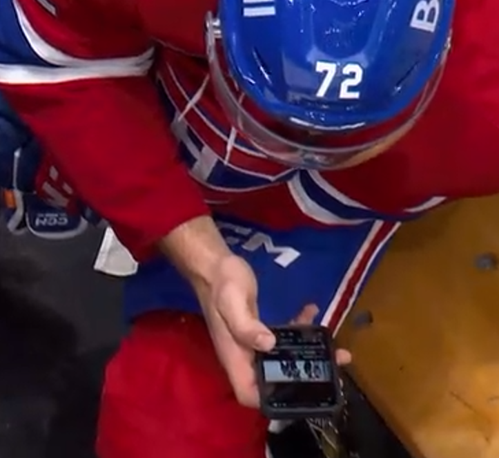 muryiw's tweet photo. Arber Xhekaj looking at twitter in the box. https://t.co/HGHyfC4HeW