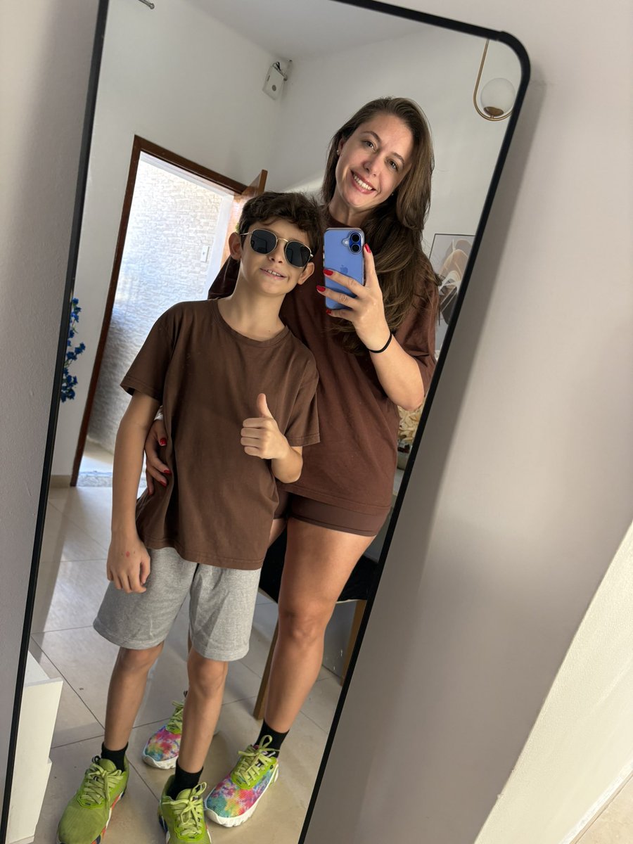 Mari_paccheco's tweet photo. Eu amo esse tal mãe, tal filho 🤎 https://t.co/nmarze2LGh