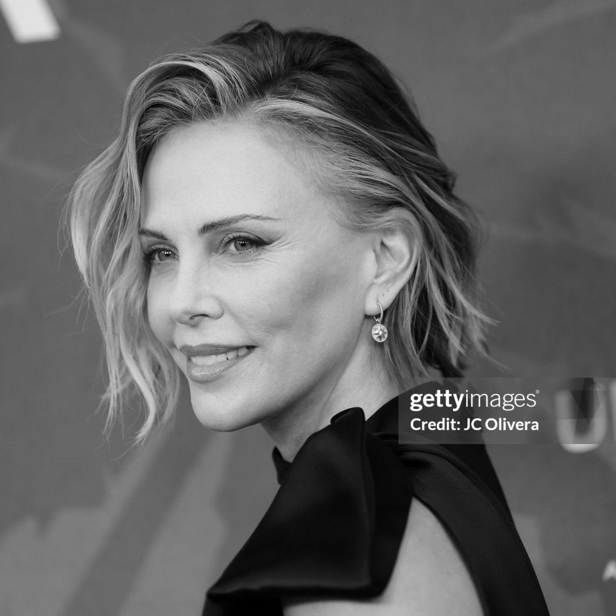 crowblyth's tweet photo. charlize theron !!!! https://t.co/iOjl7Babhr
