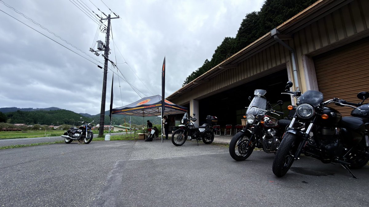 INT650Mark2's tweet photo. ロイヤルエンフィールド
OneRide 2026 in がいせん桜 新庄宿 道の駅に参加!
晴れて良かった。
T���ャツもらいました。
#ロイヤルエンフィールド
#OneRide2026
#INT650 https://t.co/bNVDdZIcMW