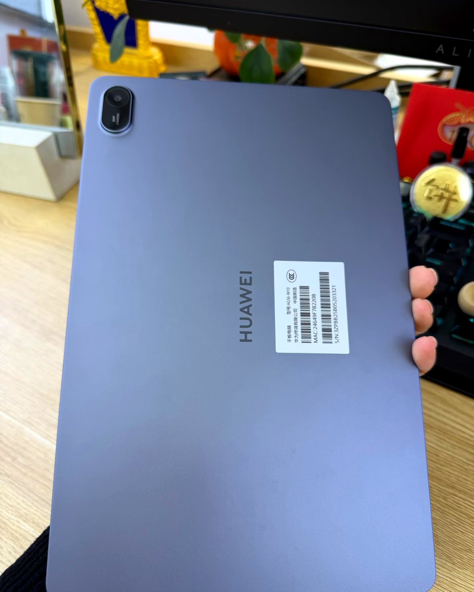 nissswa30's tweet photo. 2 JUTAAN TAPI TABLET-NYA NGGAK BERASA 2 JUTAAN 😭🤚
buat Canva, nonton, buka-buka app sambil multitasking masih nyaman banget.
buat yang butuh device kedua tapi budget nggak mau jebol, this one honestly menarik sih 👀 https://t.co/lDh0ADAwkw