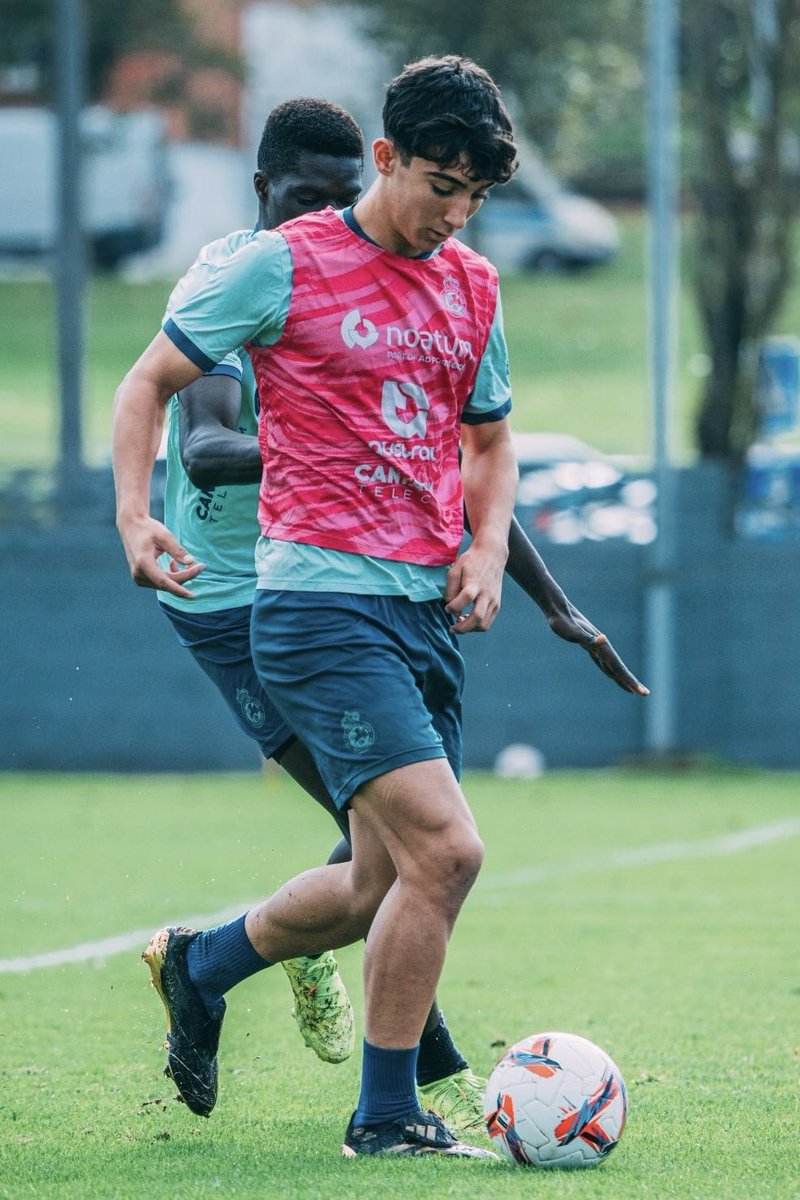 SoccerTwinks's tweet photo. They’re no La Masia afaic, but still some good prospects at La Fábrica 😊🇪🇸

Carlos Díez • José Luis Espinosa • Sergio Martínez • Joan Martínez https://t.co/FfARQPFfCm