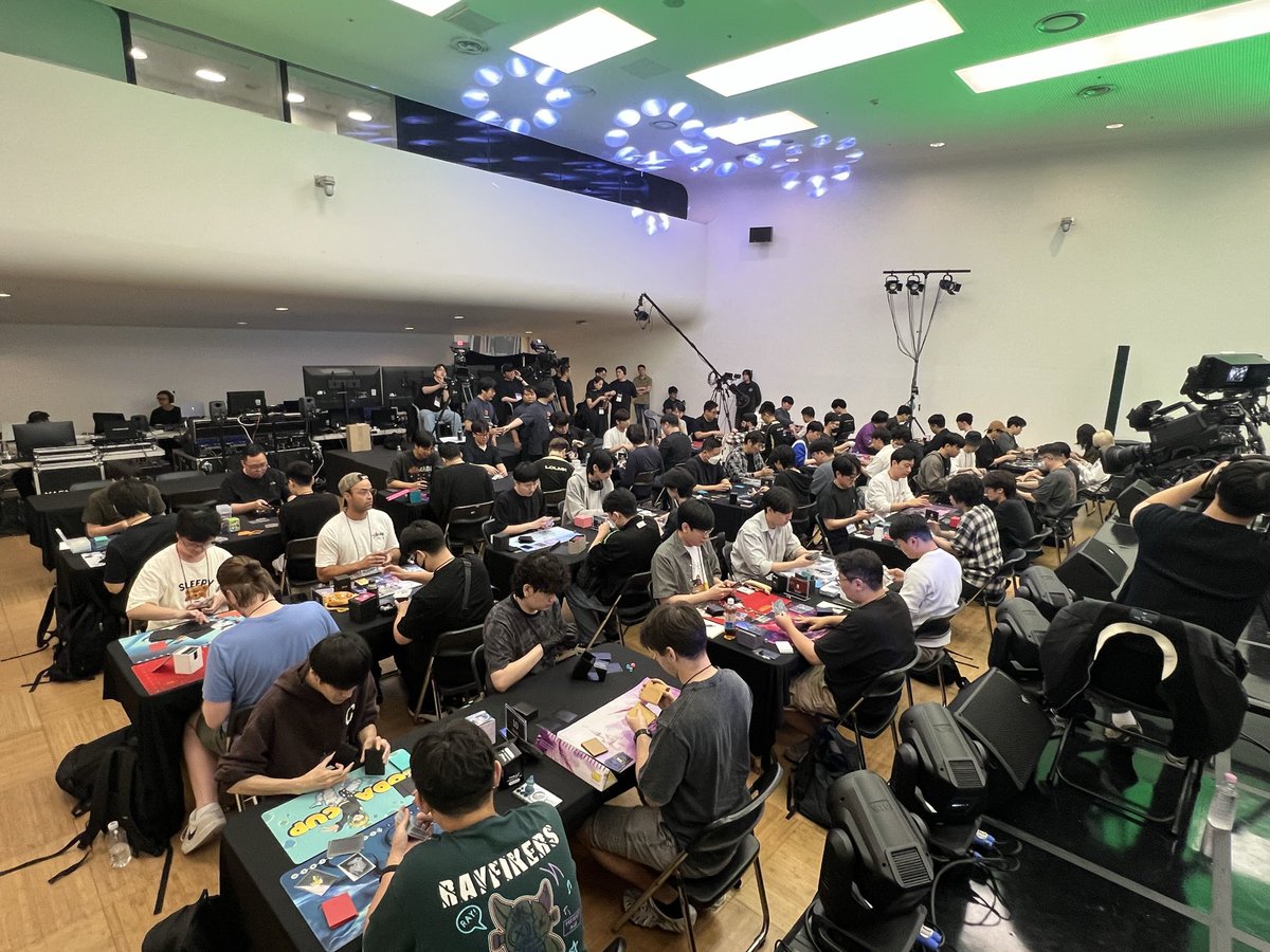 GenG_Riftbound's tweet photo. Live moments at the 1st GGX CUP Riftbound tournament in Seoul! https://t.co/Qne4AuEUQd
