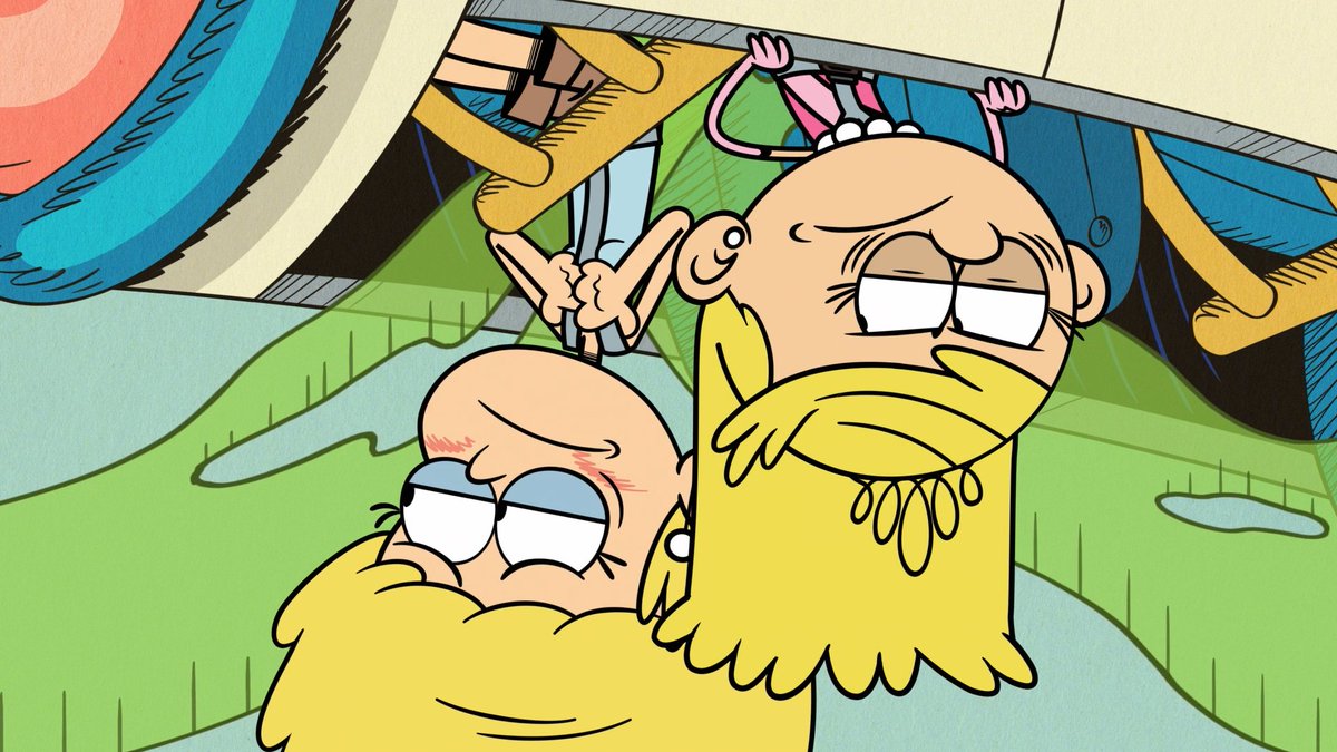 jamesbuono22gm's tweet photo. Lori: "That was my shoe!" 

Ugh...No it wasent, it was your ass, you got an asshole like a skunks pussy. #LoriLoud #LolaLoud #TheLoudHouse https://t.co/CWwMcuiuGq