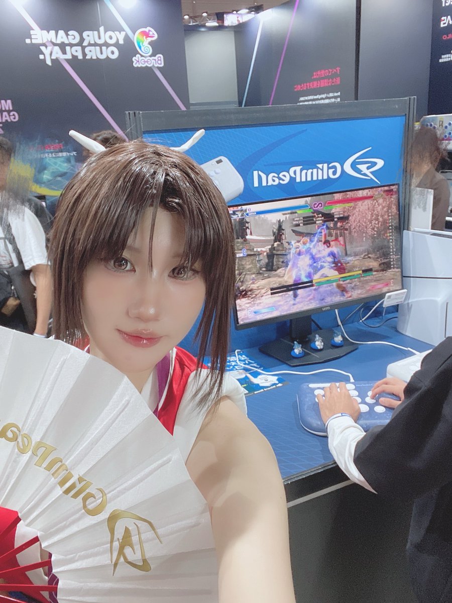 iku_410's tweet photo. #TGS2026 最終日！

本日も #WizardRoom 様のブースでお手伝いさせていただいております🪭

格ゲーしたことない方も大丈夫ですよ！
是非 #GrimPearl 試遊しにいらして下さい✨ https://t.co/2k1X8rReKk