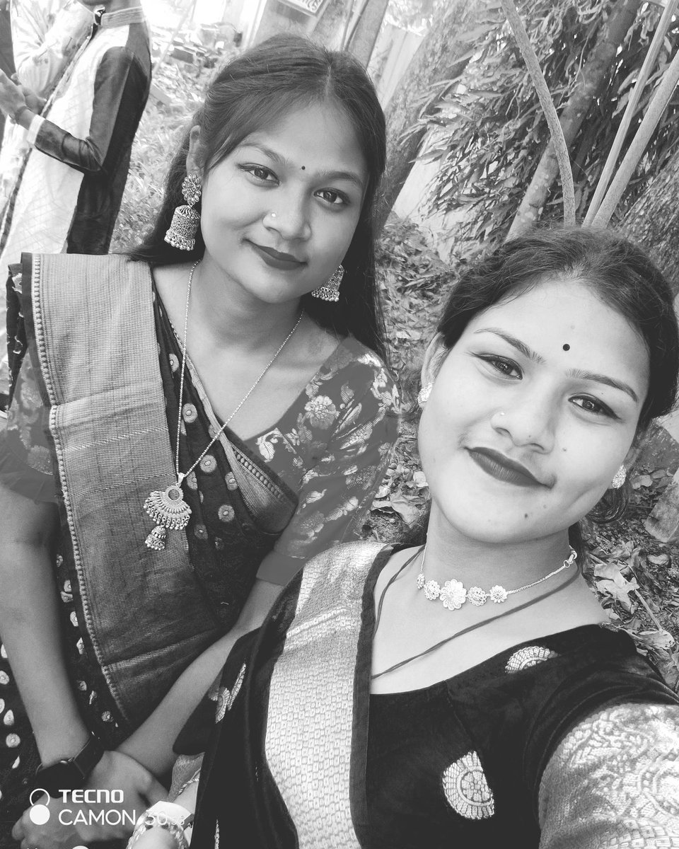 DanteFlore5v's tweet photo. Happy Birthday My Sweet Heart. ☺✨❤
May your birthday be as Beautiful as you are. 🥳🎂🍫🍰 https://t.co/Mzwy0HeAUd