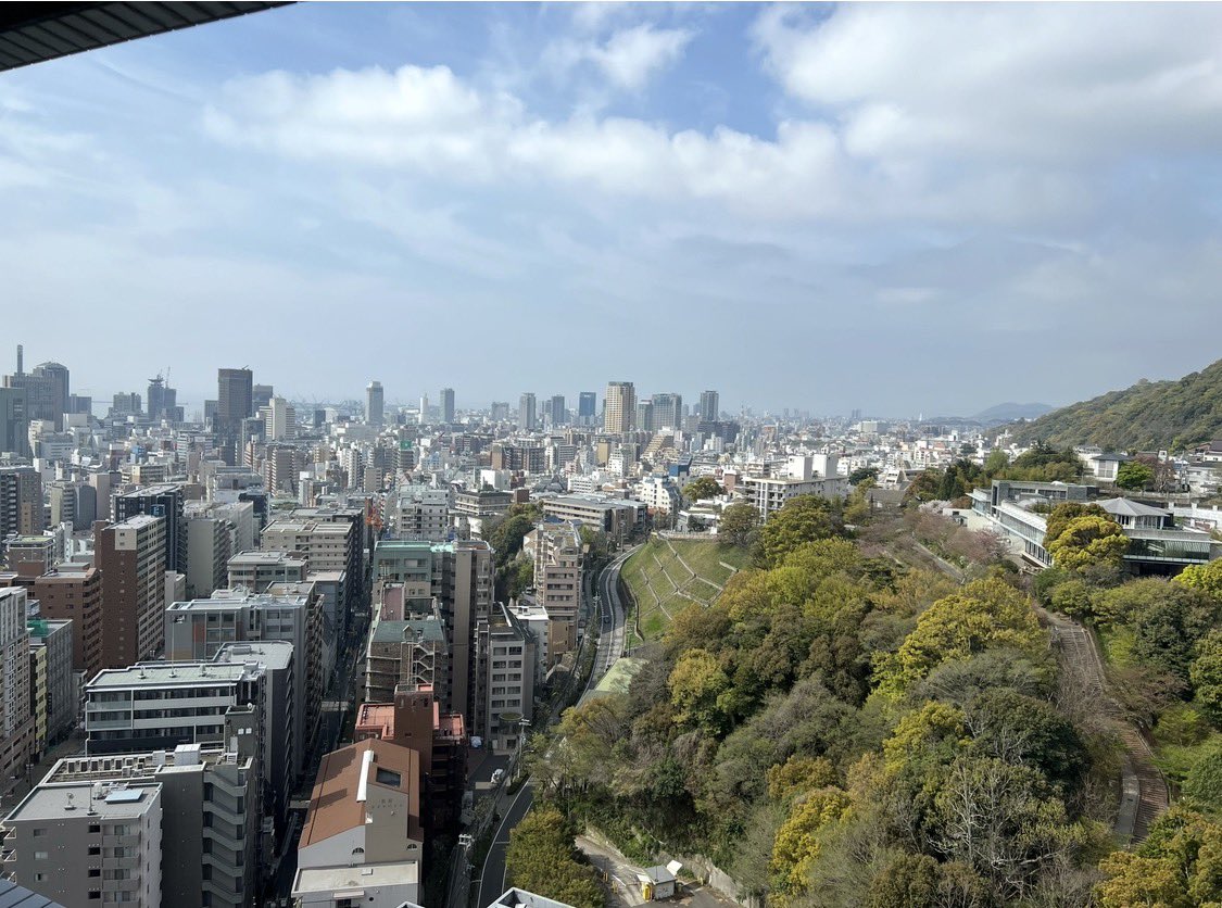 acala24884's tweet photo. 昨日は数か月お待たせしておりました
新居のお祓いとご依頼者様ご本人のお祓いへ

その後は墓前にて秋季彼岸の読経供養

本日から二日間は名古屋にて
法人様よりご依頼いただいた物故者供養を執り行います

各種ご依頼はこちら
https://t.co/VfQ9KjjXOu

#不動院 #真言密教 #彼岸供養 #祈祷 https://t.co/kiDAOdfXM2