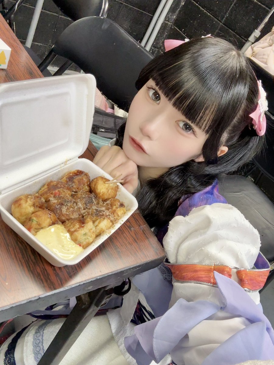 myojou_shino's tweet photo. どっち食べたい？♡ https://t.co/7INvqnY8cG