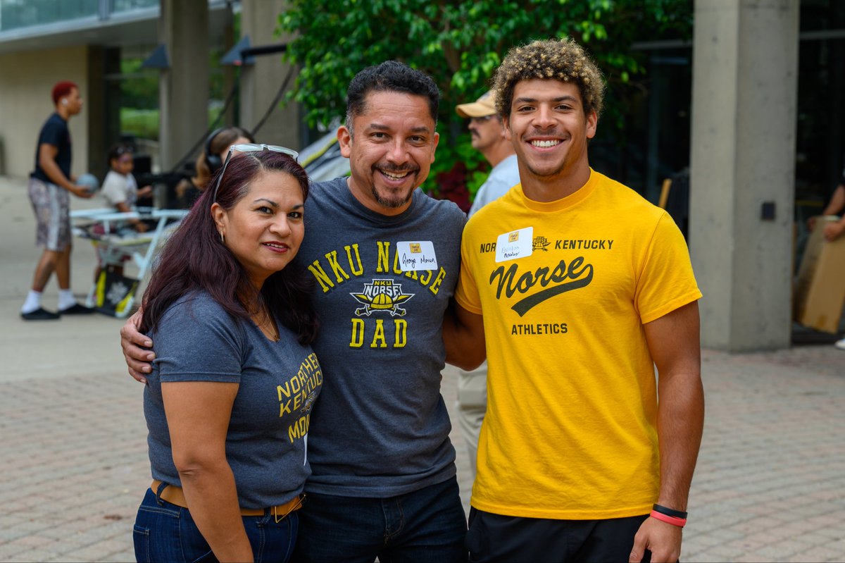 nkuedu's tweet photo. Now that’s a whole lot of family in one day! 🧑‍🧑‍🧒‍🧒💛

A good day to have the whole crew on campus for NKU Family Day 2026.

#NorseUp https://t.co/fdWqrMjHbU