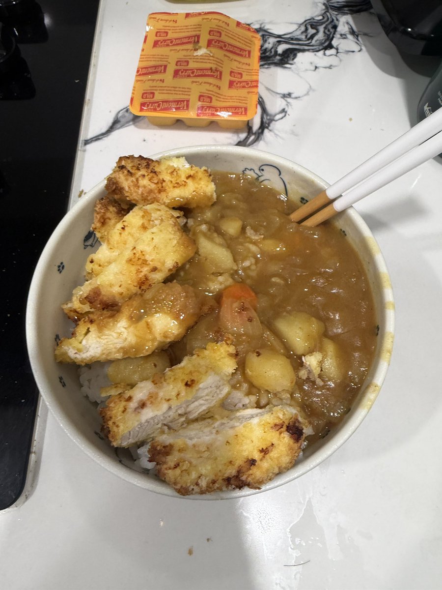 nubbydae's tweet photo. i made katsu curry last night for dinner https://t.co/iE1OAvtd9n
