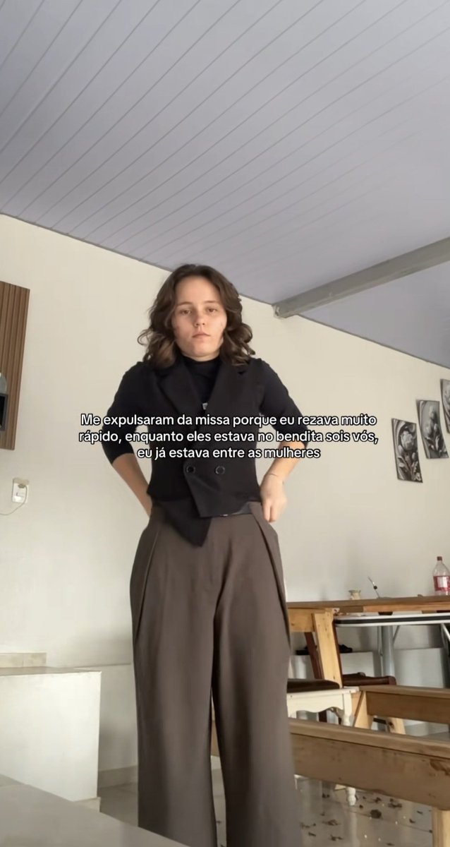 filmesaficos's tweet photo. Enquanto eles estavam no bendita sois vós, eu já estava entre as mulheres ✍️🏼🔥 https://t.co/rLc7ItQPe0