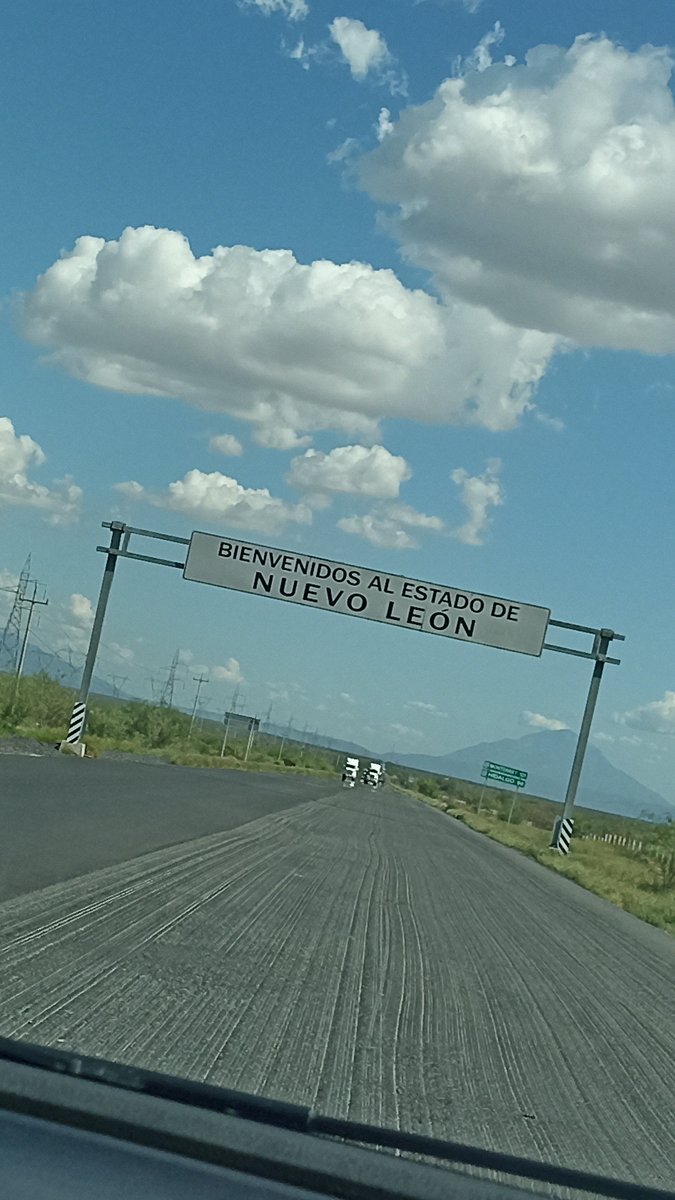 LisettyAlexsw's tweet photo. Rumbo a Monterrey a la reuniónnnn con @jokeelop 😈
Van a querer fotos de mi vestuario en la noche?? 🤤🔥

*Corrigiendome de la publicación anterior, la reunión es de medallas de México😝*

Nos vemos por allá 🔥🔥🔥
#Swingers #SwingersSaltillo #SwingersMexico #Hotwife https://t.co/tbwGCOIEcI