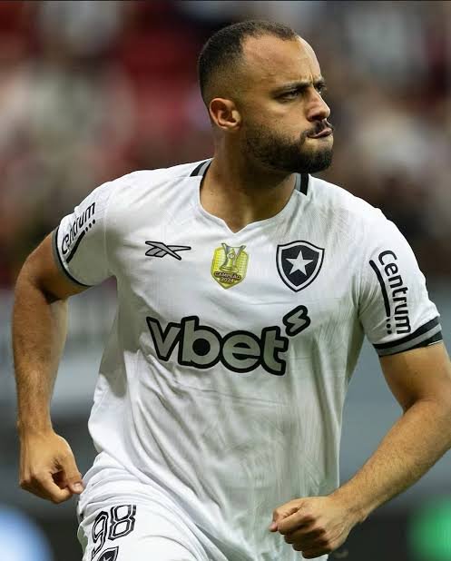 brasileiraoopre's tweet photo. Os últimos 14 jogos de Arthur Cabral:

Mirassol ❌️
Grêmio ❌️ 
Palmeiras ❌️
Flamengo ❌️
Cienciano ❌️
Vitória ❌️
Cienciano ❌️
Fluminense ❌️
Cruzeiro ❌️
Vitória ❌️
Bahia ❌️
São Paulo ❌️
Independiente Petrolero ❌️
Corinthians ⚽️⚽️⚽️ https://t.co/nt0KzwdIqW