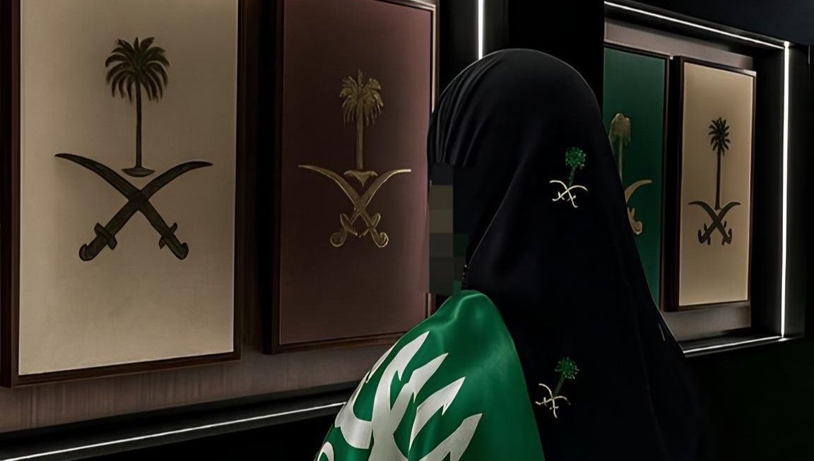 lli3r6's tweet photo. ما دام آل سعود فينا حاكمين
يا دارنا فوق السحايب عيّدي 💚🇸🇦 https://t.co/2gITvkqJ1P