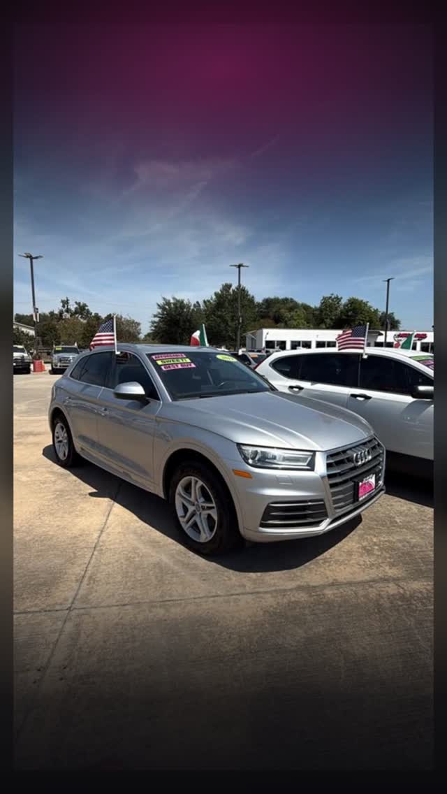 anovd_'s tweet photo. Just arrived! Stunning 2019 Audi Q5 in silver, combining luxury, performance, comfort, and style. Perfect for city driving or weekend getaways. Visit us today for a test drive at 9326 North Fwy, Houston, TX 77037. Call +1 (713) 815-9001. https://t.co/Ds545RO2px