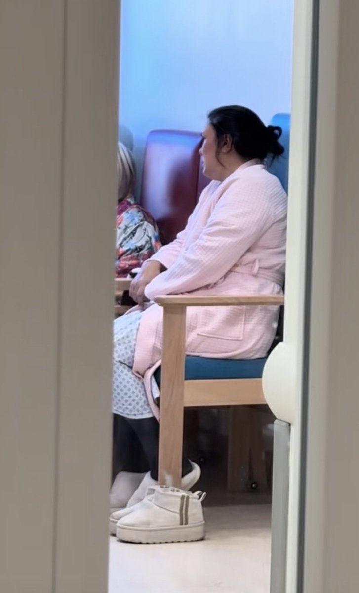 Moneyloserrrr's tweet photo. I need money for my moms surgery pls guys i realy need this 

DFBMVSdWGXgu5smaN1wSQKrW4JX4PgFHJXgt2Xz7pRtK https://t.co/RzovhqWpEo