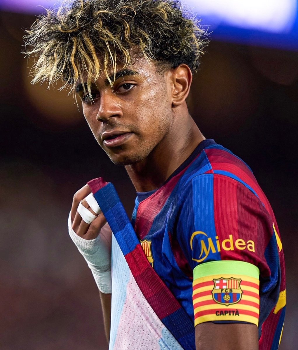 ContextfreeFCB_'s tweet photo. 🚨 DISTURBING FACT: Lamine Yamal has now registered 17 Goals and assists this season. 

By this time last season, he had just 5 G/A. https://t.co/efmEsF10KY