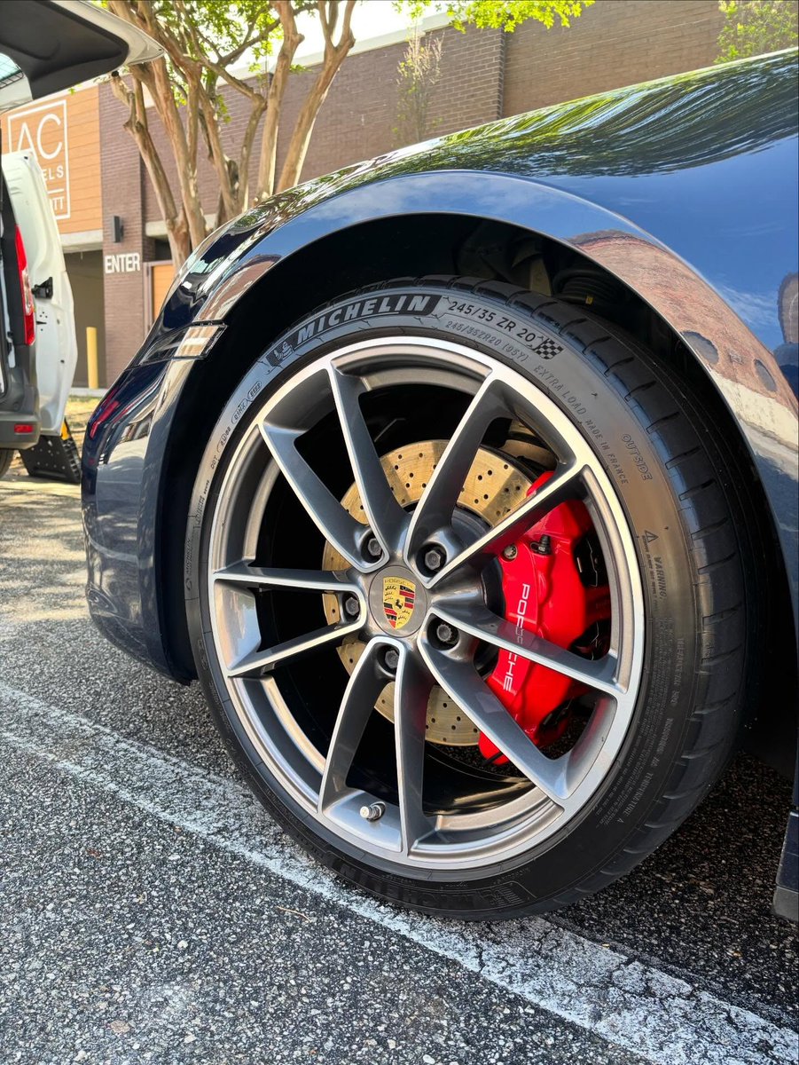 SerpilTugba's tweet photo. The Porsche 911 Carrera S Cabriolet turned out amazing. Visit the link in bio to get your vehicle detailed. https://t.co/TyPYaT3i1x