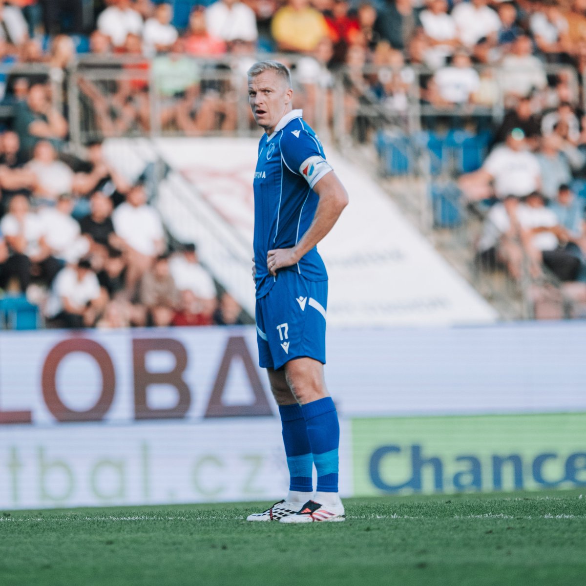 fcbanikostrava's tweet photo. 🎙️ "Moje první penalta, kterou jsem v naší lize kopal. Byl jsem jeden ze tří určených. Už před zápasem jsem měl takové tušení, že by k tomu mohlo dojít, tak jsem uvažoval, kam to kopnu." #fcsfcb
📲 Tiskovka v Chachar Passu https://t.co/hEhYaXshnM
