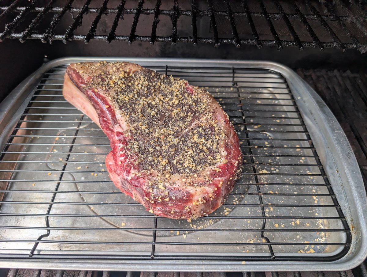 the96er_'s tweet photo. 🚨 customer cook🚨
Had a customer send us a pic of this beautiful ribeye 🔥🥩
Hopefully they enjoy that 96'er ribeye!
To coat your steaks before they go on the grill, be sure to grab yours here 👇
https://t.co/V0LrJq71Wf
#bbq #ribeye #grill #96er https://t.co/d7ajnMYhSf