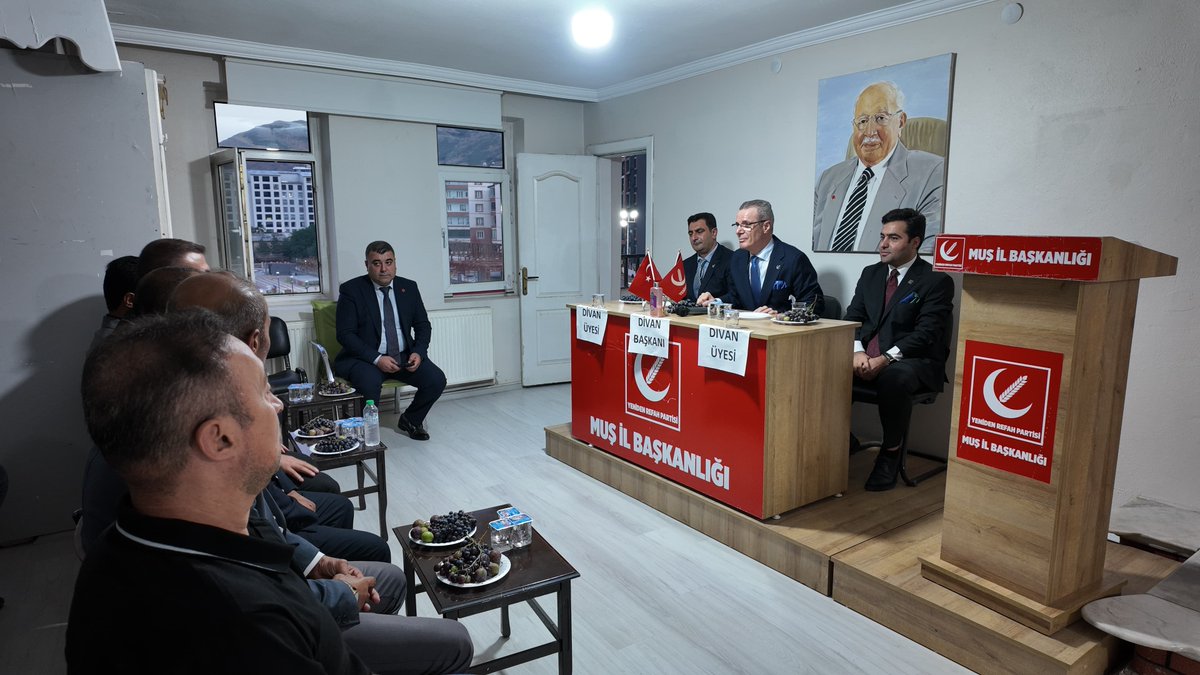 BO_Osmanagaoglu's tweet photo. Muş İl Divanımızı büyük bir coşku ve heyecan içerisinde gerçekleştirdik.

İl Başkanımız  Hakkı Bulut Bey başta olmak üzere, İl Divanımıza katılım sağlayan ve çalışmalarımıza omuz veren tüm teşkilat mensuplarımıza teşekkür ediyoruz. https://t.co/oh60NaU0fa