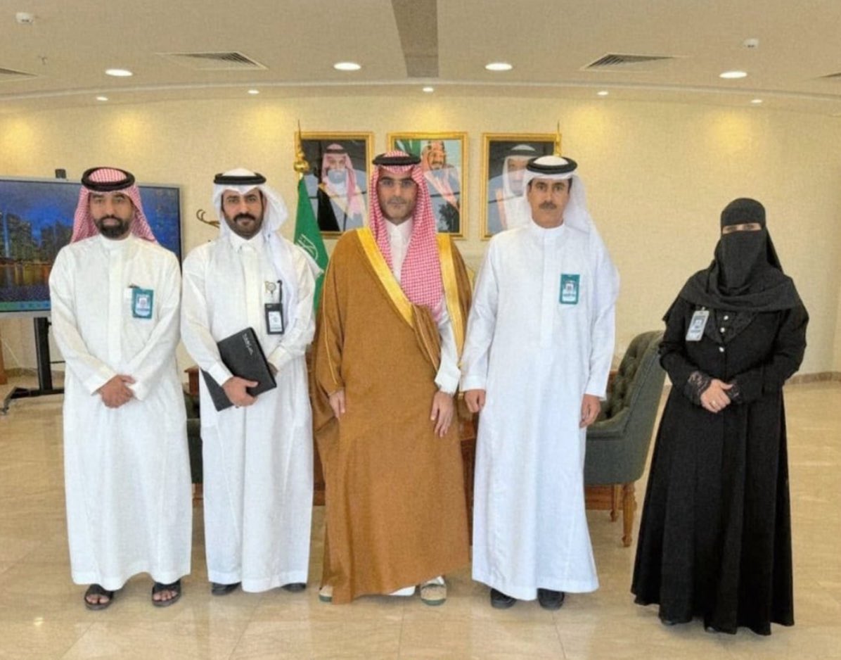 HafarWire's tweet photo. مدير «وقاية» بحفرالباطن يبحث مع أمين المحافظة تنسيق تنفيذ المسوحات الطبية

التقى مدير هيئة الصحة العامة « #وقاية» بمحافظة 
#حفرالباطن 
الدكتور ناصر الظفيري
أمين المحافظة لبحث سبل التعاون والتنسيق المشترك في تنفيذ المسوحات الطبية
بما يسهم في تعزيز الصحة العامة وخدمة المجتمع https://t.co/ONgxMdLZm1