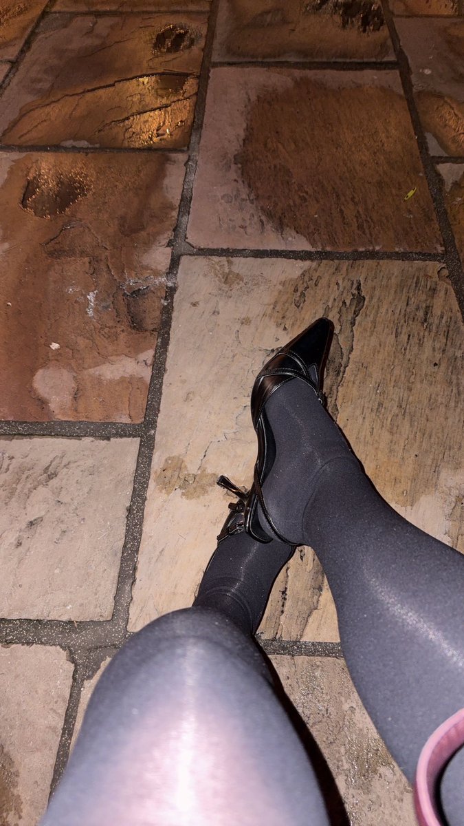 Goddesstillyxo's tweet photo. My feet are so sore from wearing heels all night, I need a sub to worship them! 

Findom femdomme footsub paypig https://t.co/a0gSQGblIb