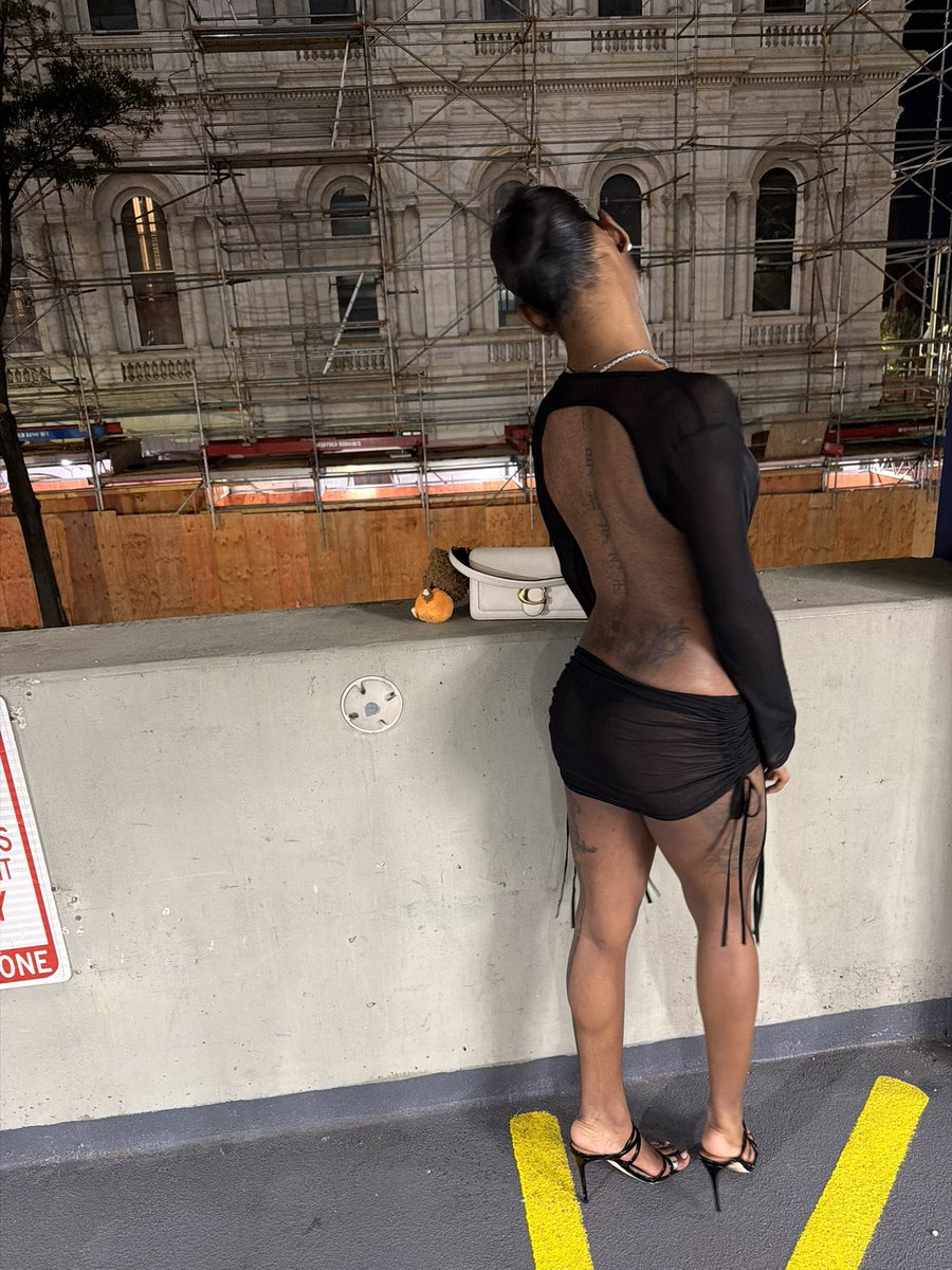 vxntoni's tweet photo. Why nigga stingy with money now? https://t.co/Em9YeID09Q