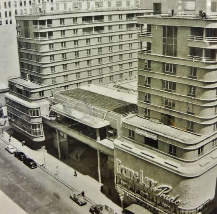 OscarBlancoCdmx's tweet photo. #EraOtroMexico #AlertaSísmica #19deSeptiembre El inolvidable Hotel del Prado ubicado en la Av. Juarez. Fue obra del gran arquitecto Carlos Obregón Santacilia. Sería víctima del temblor en 1985 #CDMX 🇲🇽🕷 https://t.co/4lmzpcJxVG