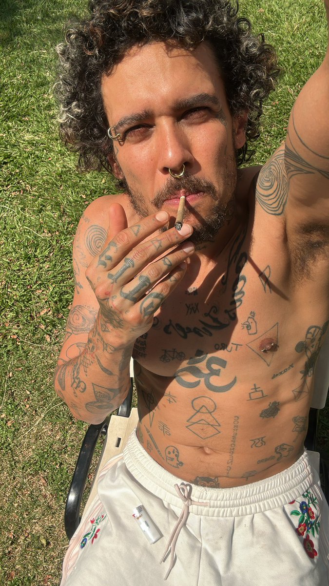 sociro2's tweet photo. https://t.co/iwLkRE7ra4
#tatooedguy #content #strains https://t.co/HEMhEAkMQc