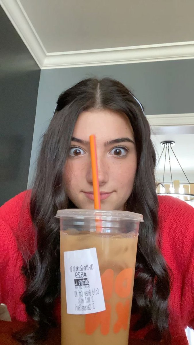 JustBackowjw's tweet photo. My goddess. I want my cock to be the straw. #wankchat #goon #normalizecharli #pervert #cumtributeِs #gooncelebs https://t.co/nAYaxCaao4