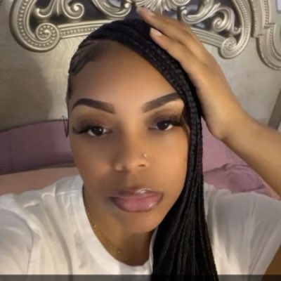 loveneek31's tweet photo. #NewProfilePic https://t.co/Cd4OqG3pJ9