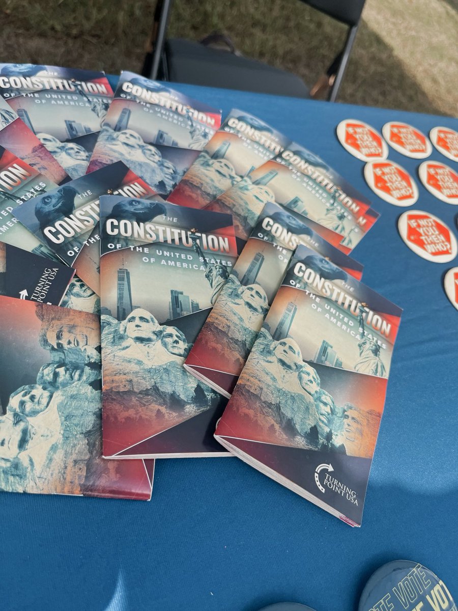 BrycenStrawn's tweet photo. Getting students to pledge to vote and passing out pocket constitutions to the next generation here in Tobaccoville! 
 
Our future is in good hands!! 🇺🇸🔥 https://t.co/hsKvf0R7Gk