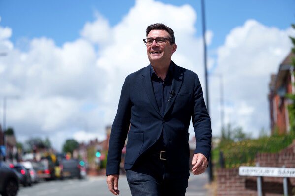 CleDemocrat's tweet photo. (@PoliGSim)
Just got off the phone with @mockjackkennedy where I congratulated him on his well-fought primary victory. 

Kennedy is a man of integrity, so im more than delighted to offer him my complete and total support.

Let’s win this https://t.co/R9ZWubnRfA