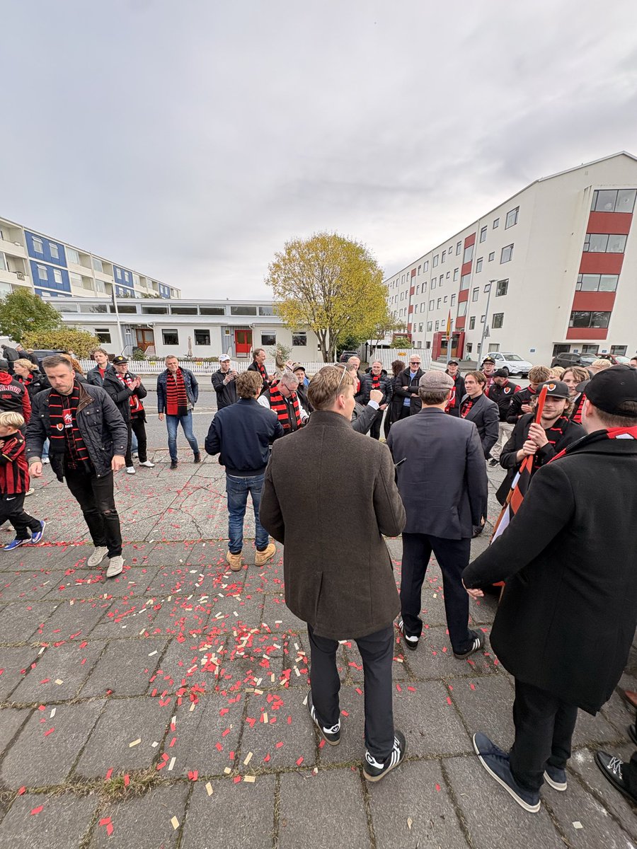solvi_masson's tweet photo. Bensínlausir meistarar https://t.co/mjCDZEypXa