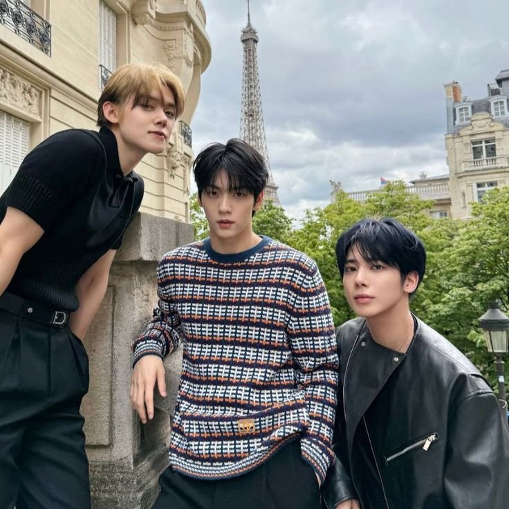 adelabbl's tweet photo. taebinjun au: "I'm not gonna teach your boyfriend how to dance with you"

después de terminar una relación de 6 años Taehyun empieza a salir con una nueva persona (Soobin) 

o dónde Yeonjun se muere de celos cada vez que los ve juntos pero no está seguro por cuál de los dos https://t.co/FbkPa6TyRl