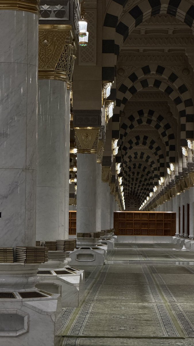 madinah2_0's tweet photo. 11:59pm https://t.co/Q4QdyeNrqG