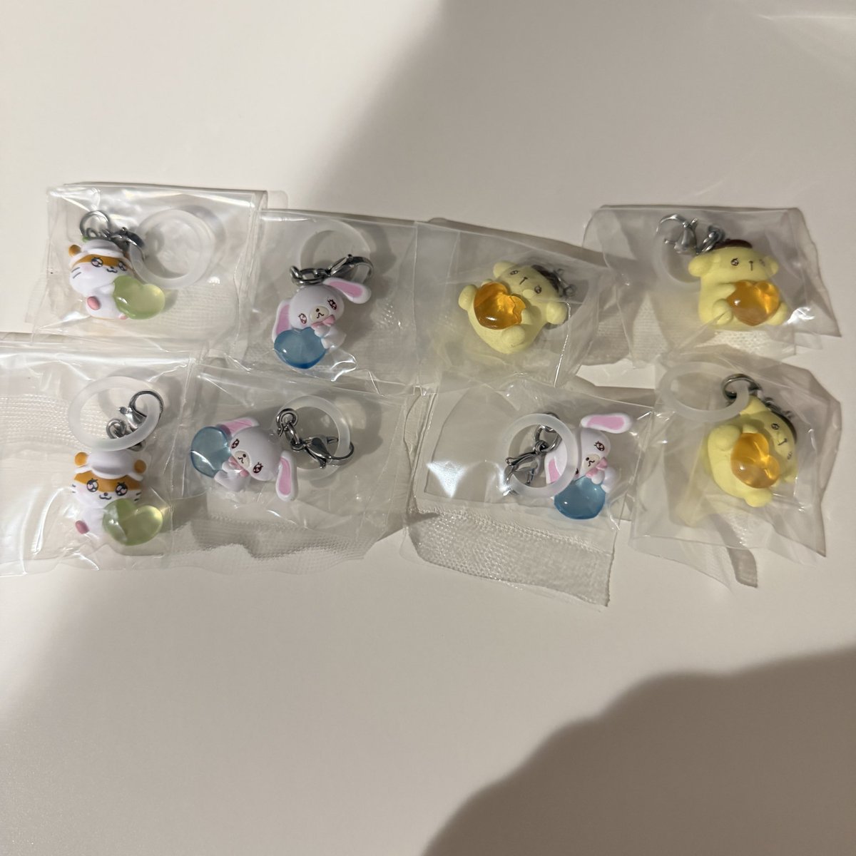 88oyg's tweet photo. めじるしアクセサリー サンリオキャラクターズ エモきゅん2 ガチャ 交換 

譲 ポムポムプリン×3 コロコロクリリン×2 しろうさ(シュガーバニーズ)×3

求 キティ または定価+送料

郵送交換希望📮
お気軽にお声かけください🙇🏻‍♀️ https://t.co/9fOwc6Xqyq