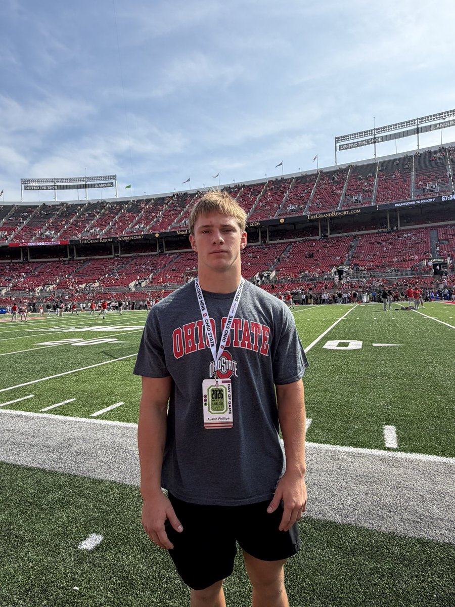 Austin_RB2's tweet photo. Awesome Game Day Visit with @OhioStateFB. Always a great time talking with @JLaurinaitis55 and @CoachMcGrath22. 
#GoBucks🌰
@ryandaytime @markpantoni @CoachM_Patrick @etwill21 @OSUCoachHinton @CoachDDudley @TomLoy247 @SWiltfong_ @AllenTrieu @Birm @Bucknuts247 @JBook_37 @LettermenRow @Dan_Hope @davebiddle @billrabinowitz @mickdwalker @alexgleitman @_Pat_Murphy @TractionAp @1_vowil @jalen_vandy8 @ENKnightsFB