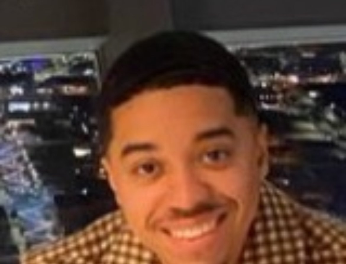 Notcruzada's tweet photo. how arky tryna look like sob https://t.co/jOkBE5JfAv