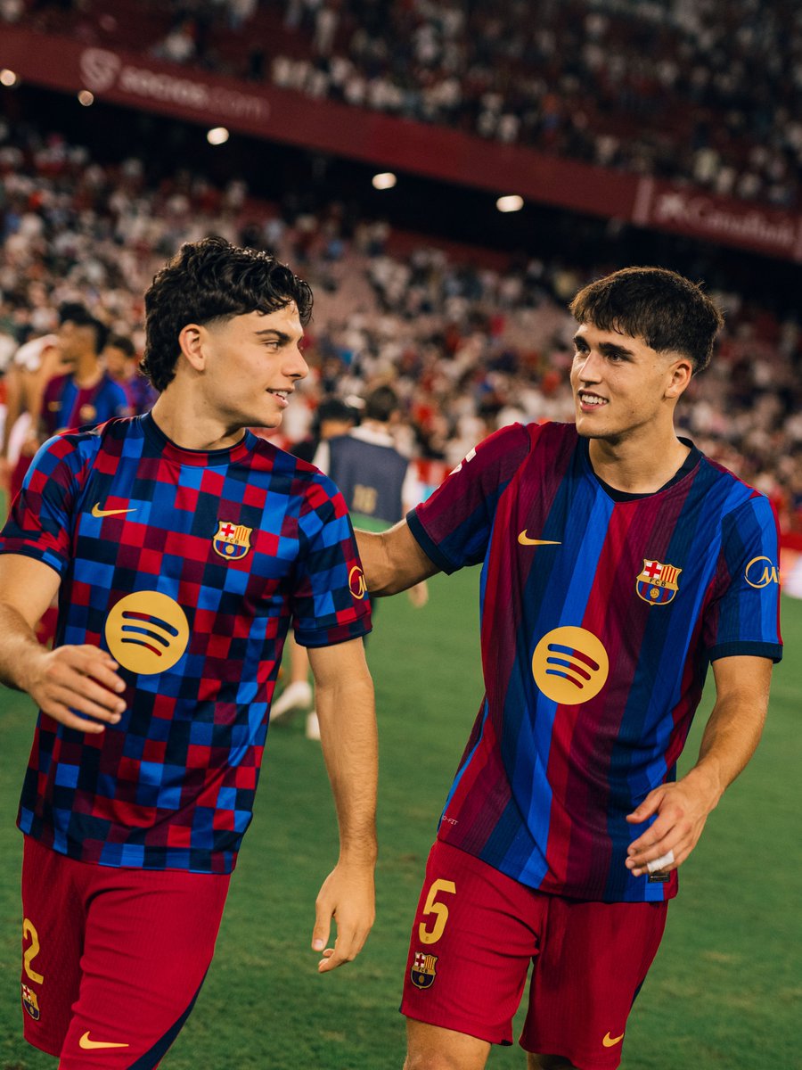 FCBarcelona_es's tweet photo. Nos vamos líderes al parón ✅ https://t.co/6QPhh3Wh69